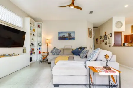 0067c5cc f77e 4589 8273 aeb04d3e1407.jpg